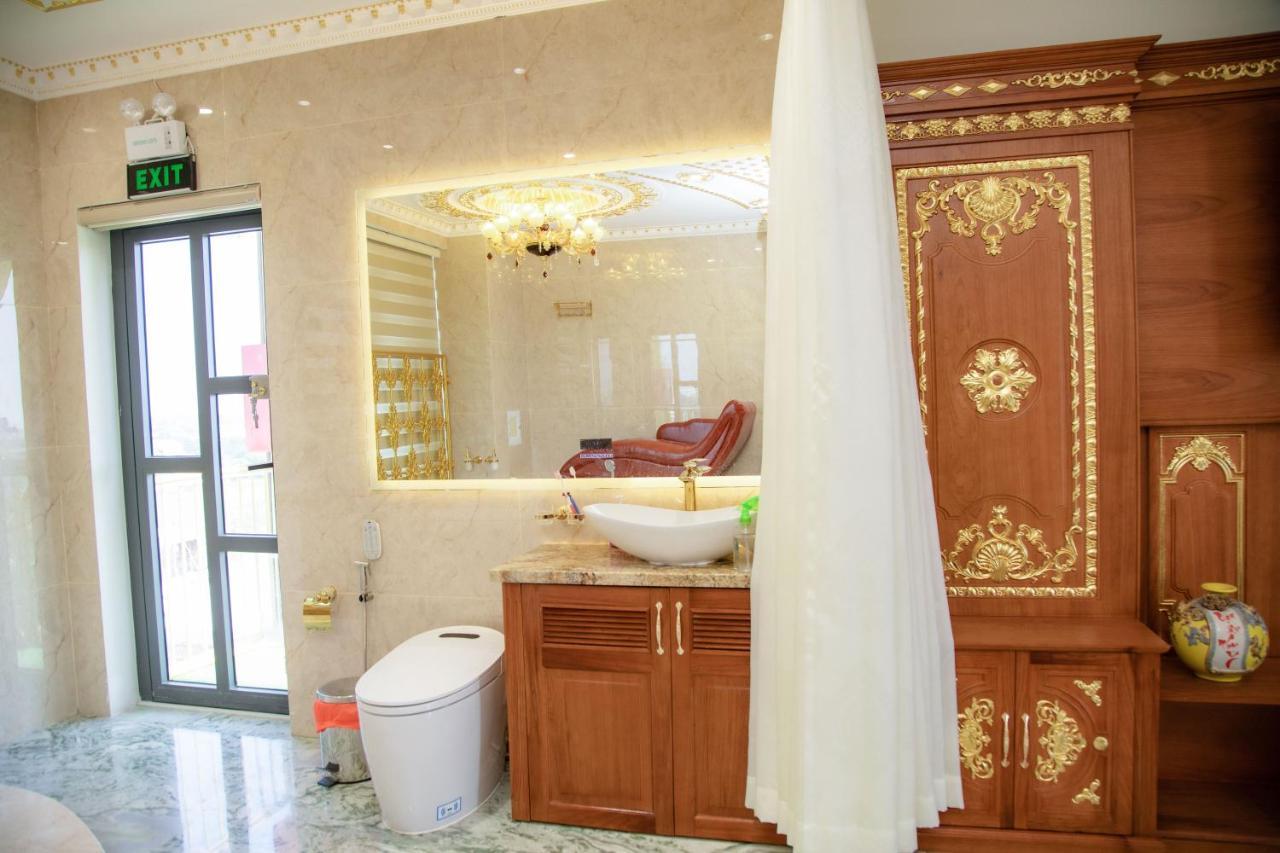 Tri Tam Hotel - Khach San Tri Tam Ben Luc Buitenkant foto