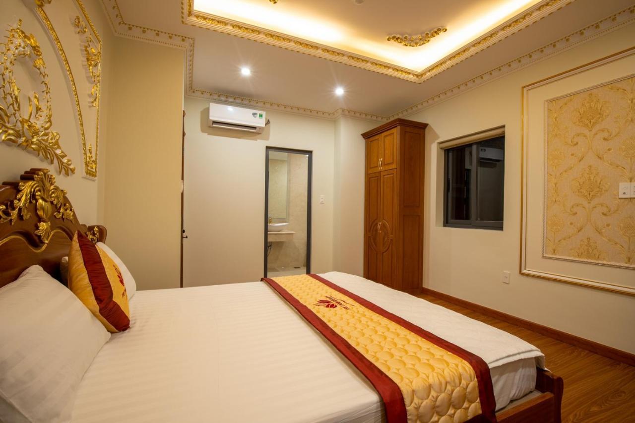 Tri Tam Hotel - Khach San Tri Tam Ben Luc Buitenkant foto
