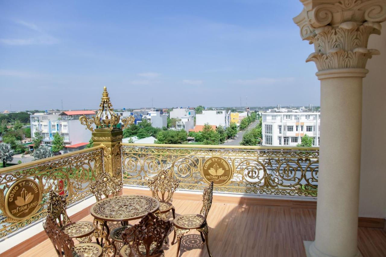 Tri Tam Hotel - Khach San Tri Tam Ben Luc Buitenkant foto