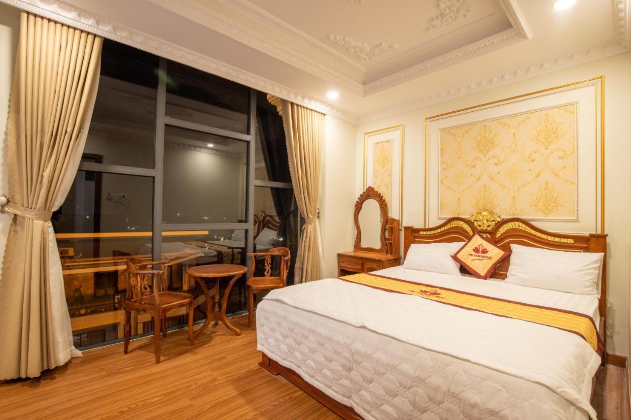 Tri Tam Hotel - Khach San Tri Tam Ben Luc Buitenkant foto