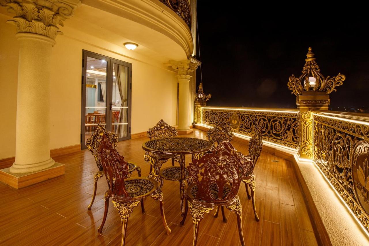Tri Tam Hotel - Khach San Tri Tam Ben Luc Buitenkant foto