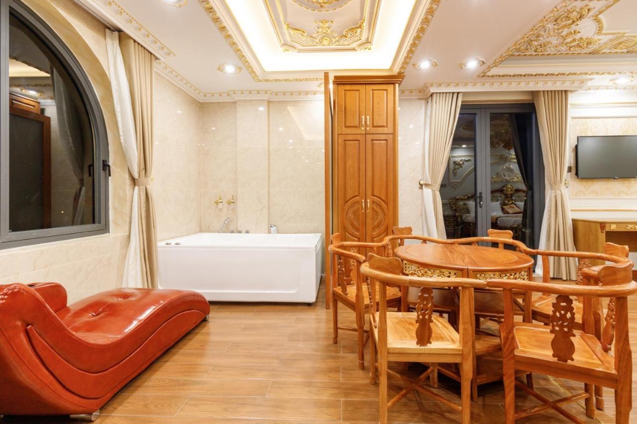 Tri Tam Hotel - Khach San Tri Tam Ben Luc Buitenkant foto