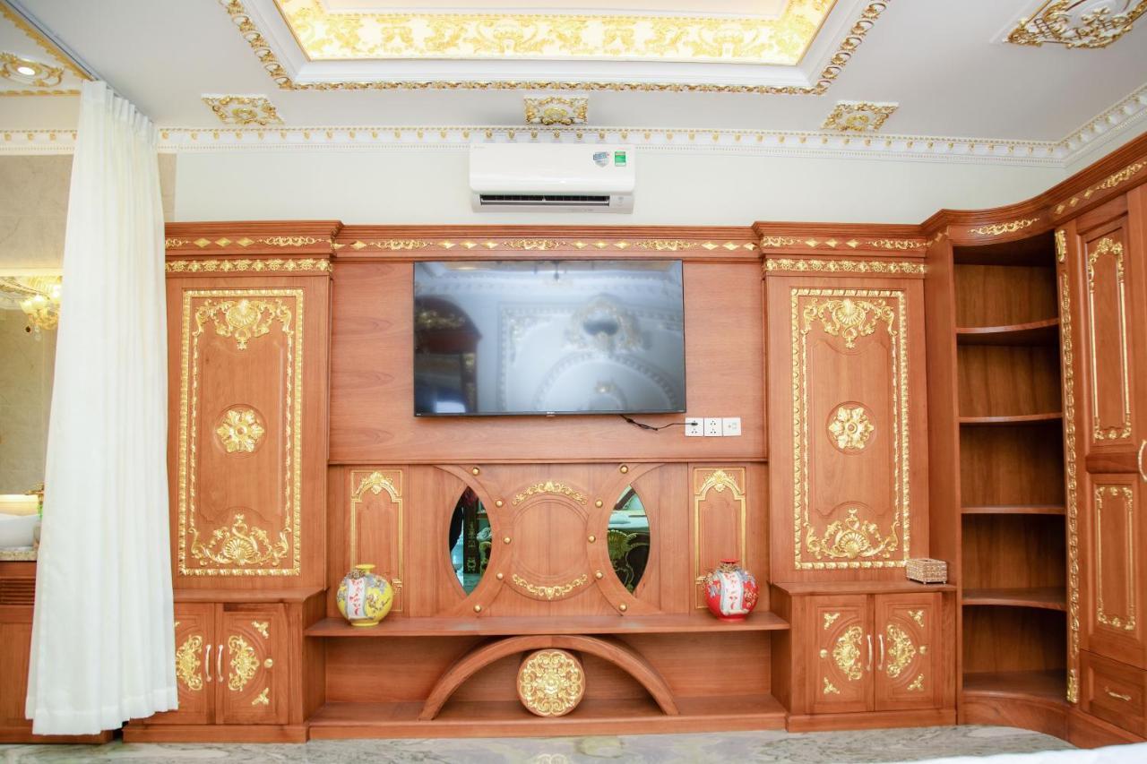 Tri Tam Hotel - Khach San Tri Tam Ben Luc Buitenkant foto