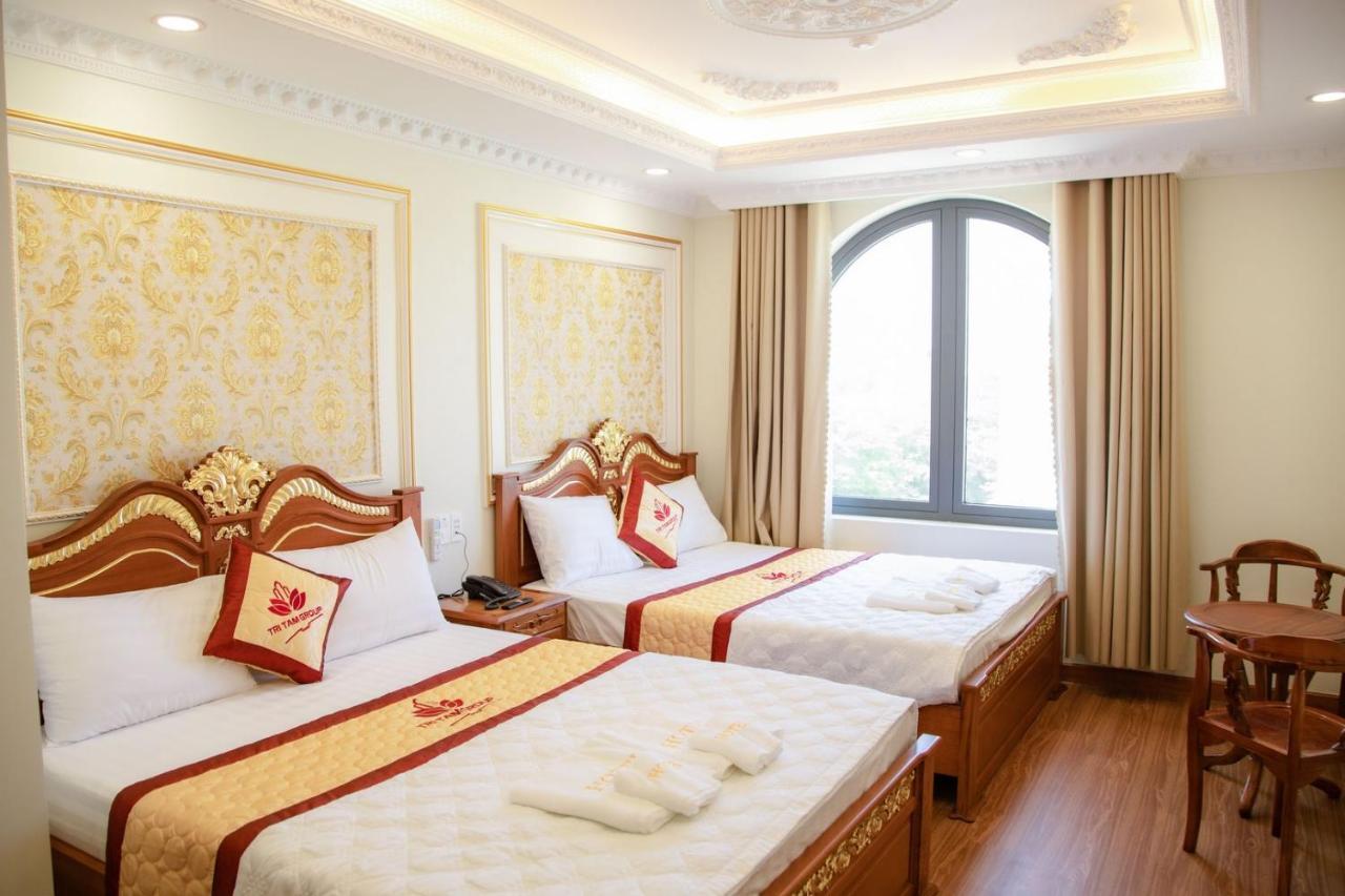 Tri Tam Hotel - Khach San Tri Tam Ben Luc Buitenkant foto